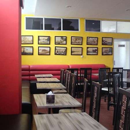 Reddoorz Plus Near Senen Jacarta Exterior foto
