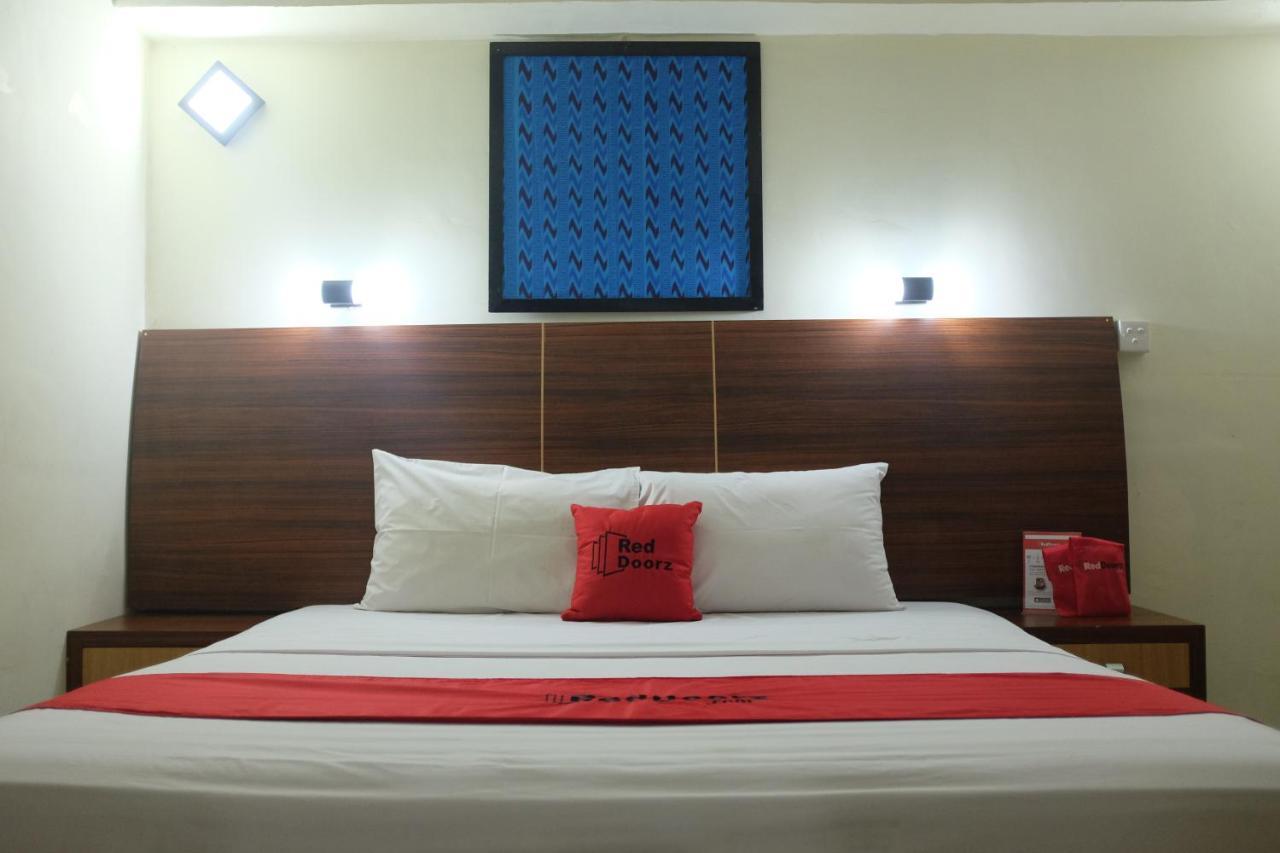 Reddoorz Plus Near Senen Jacarta Exterior foto