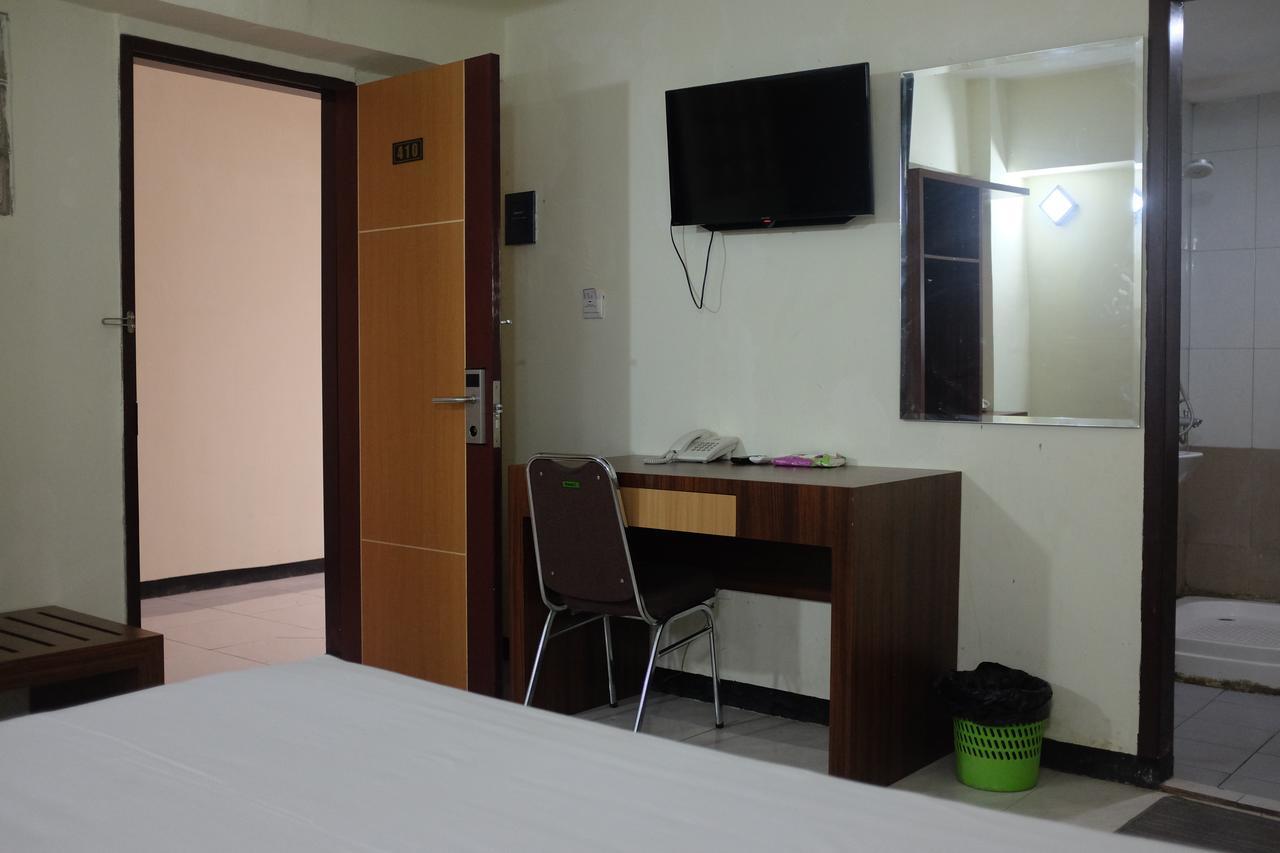 Reddoorz Plus Near Senen Jacarta Exterior foto